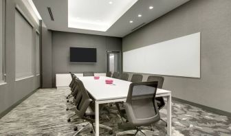 Professional meeting room at The Rose Hotel Chicago O’Hare, Tapestry Collection By Hilton.