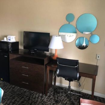 Hotel Howard Johnson Express Inn - Rocky Hill image