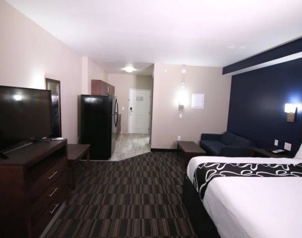 At Home Inn & Suites