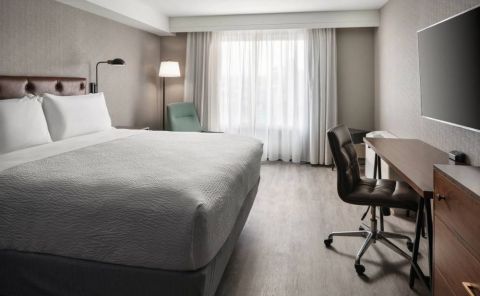 Hotel Four Points By Sheraton San Francisco Airport image