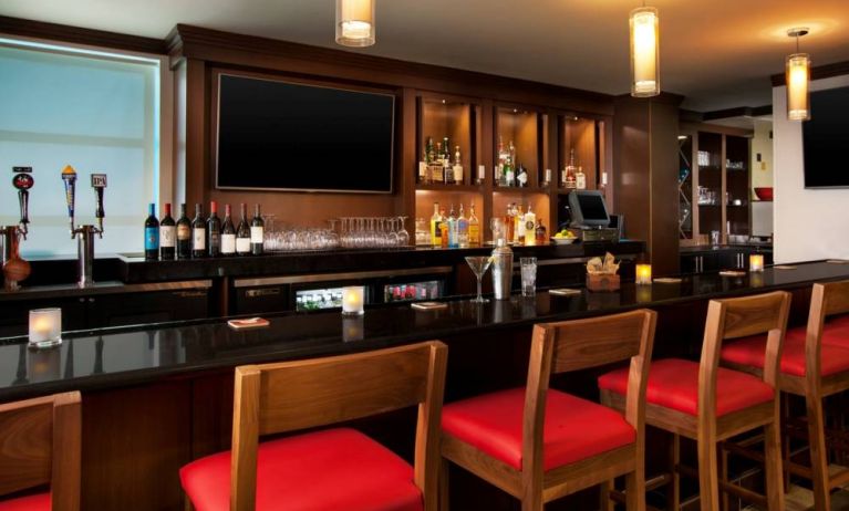 Hotel bar at Four Points By Sheraton San Francisco Airport.
