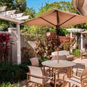 Outdoor patio at Courtyard By Marriott Sarasota Bradenton Airport.
