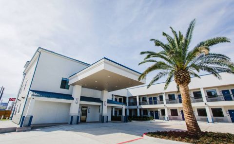 Hotel Palace Inn Blue image