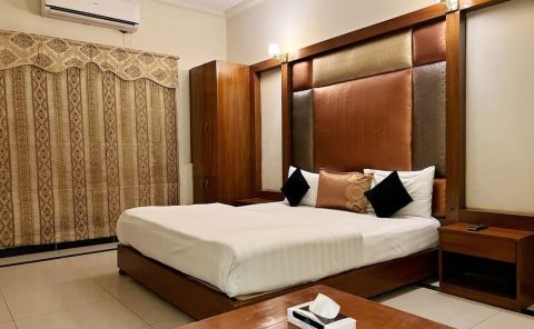 Hotel The Grand Hotel Multan image