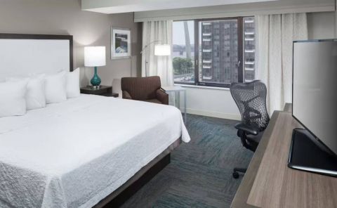 Hotel Hampton Inn St. Louis Downtown image