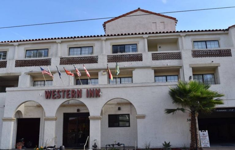 Western Inn, San Diego