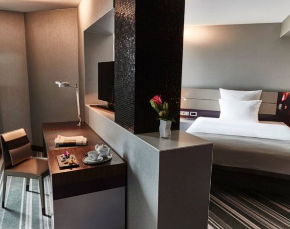 Steigenberger Airport Hotel