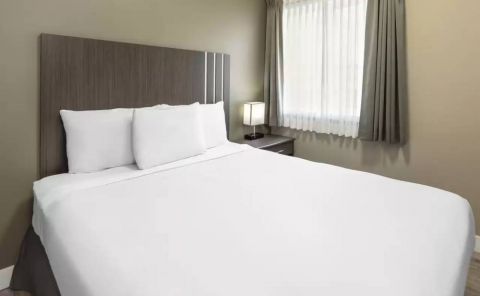Hotel Riviera Prince George image