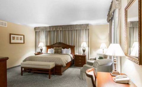 Hotel Liberty Hotel Cleburne, An Ascend Hotel Collection Member image
