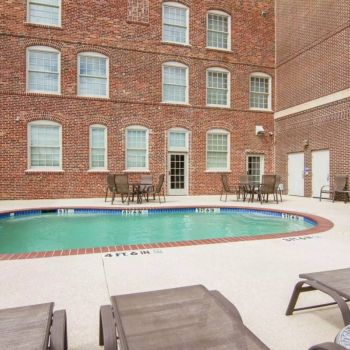 Hotel Liberty Hotel Cleburne, An Ascend Hotel Collection Member image
