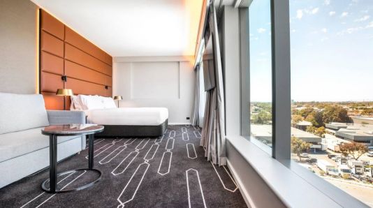 Holiday Inn Sydney Airport, Sydney