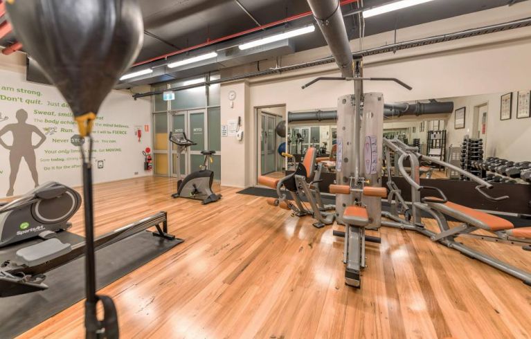 Holiday Inn Sydney Airport, Sydney