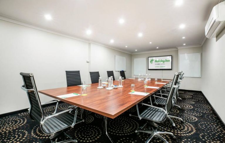 Holiday Inn Sydney Airport, Sydney