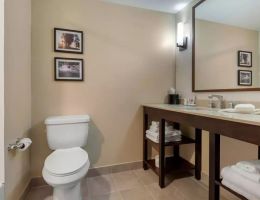 Comfort Inn & Suites Napanee, Napanee