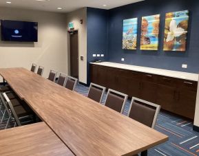 Professional meeting room at Hampton Inn By Hilton Port Hope.