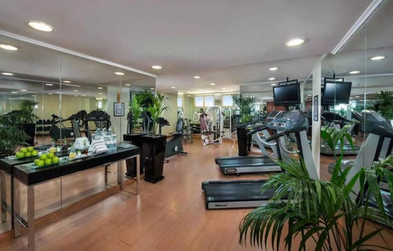 Savoy Central Hotel Apartments, Dubai