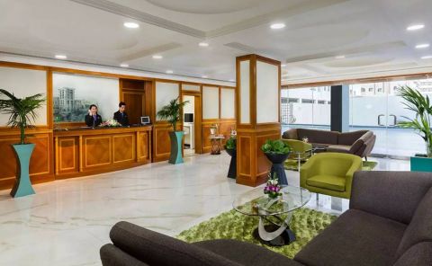 Hotel Savoy Park Hotel Apartments image