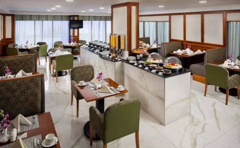 Hotel Savoy Park Hotel Apartments image