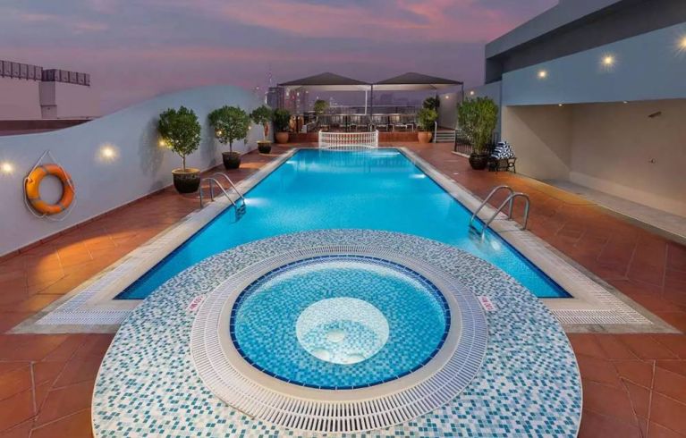 Savoy Crest Hotel Apartments, Dubai