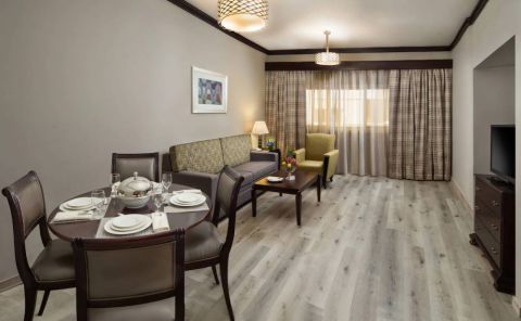 Hotel Savoy Crest Hotel Apartments image