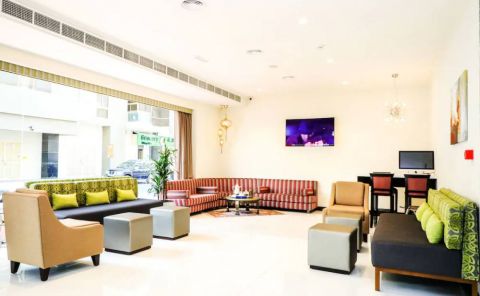 Hotel Savoy Crest Hotel Apartments image