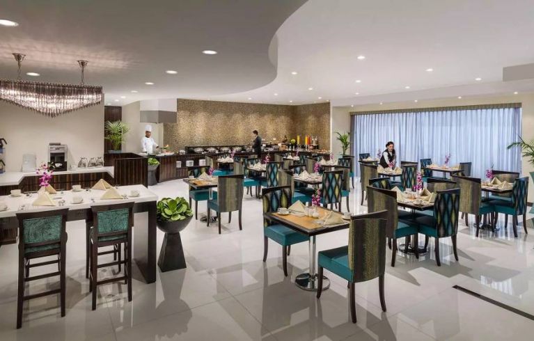 Savoy Crest Hotel Apartments, Dubai