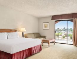 Golden Sails Hotel Long Beach, Long Beach