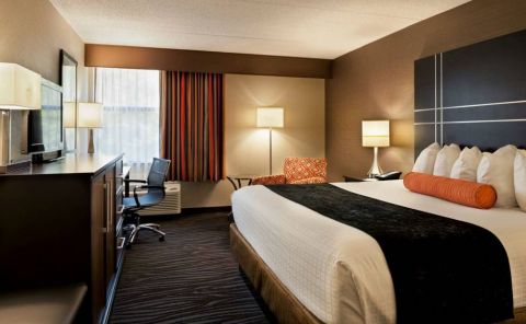 Hotel Best Western Plus BWI Airport Arundel Mills image