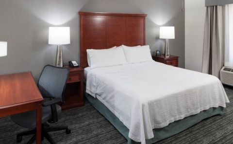 Hotel Homewood Suites By Hilton Denton image