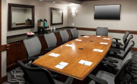 Hotel Homewood Suites By Hilton Denton image