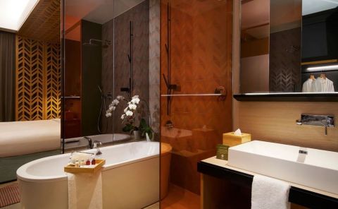 Hotel Oasia Hotel Downtown By Far East Hospitality image