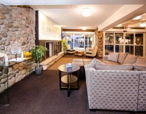 Lounge and coworking space at Best Western Plus Ottawa/Kanata Hotel & Conf.