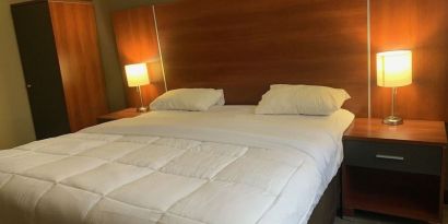 Day use room at Sky Hotel Flushing - Laguardia Airport.