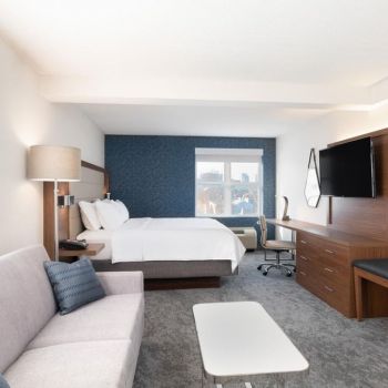 Hotel Holiday Inn Express & Suites Boston-Cambridge image