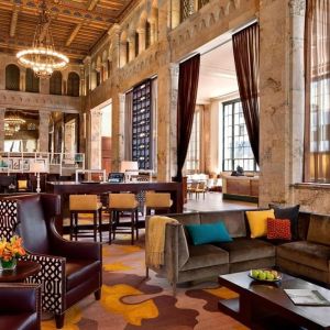 Lounge and coworking space at Courtyard San Diego Downtown.