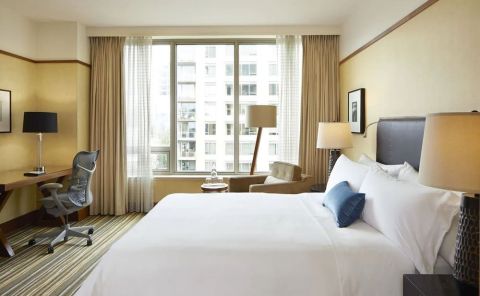 Hotel Pan Pacific Seattle image