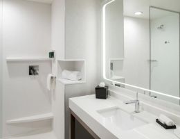 Courtyard By Marriott Houston Heights/I-10, Houston