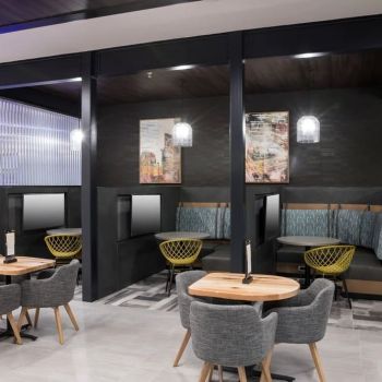 Hotel Courtyard By Marriott Houston Heights/I-10 image
