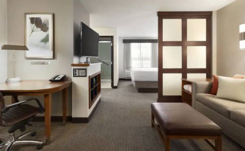 Hotel Hyatt Place Portland Airport At Cascade Station image