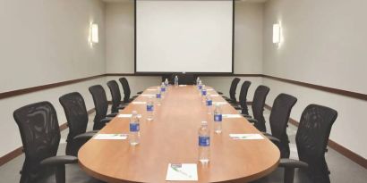 Meeting room available at Hyatt Place Portland Airport At Cascade Station.