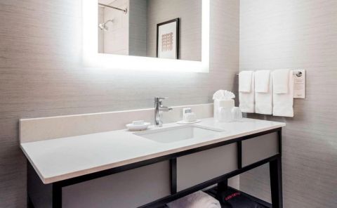 Hotel Courtyard By Marriott Boston Brookline image