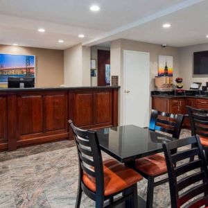 Dining area perfect for coworking at Best Western Fort Lee.