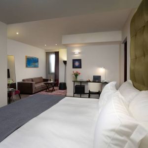 Lady Stern Hotel