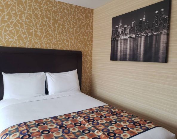 Elmhurst Hotel, Queens