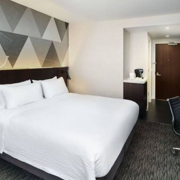 Hotel Courtyard By Marriott Long Island City/New York Manhattan View image