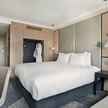 Hotel Hyatt Place London Heathrow Airport image