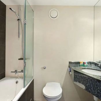 Hotel Hyatt Place London Heathrow Airport image