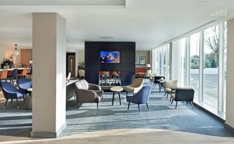Hotel Hyatt Place London Heathrow Airport image