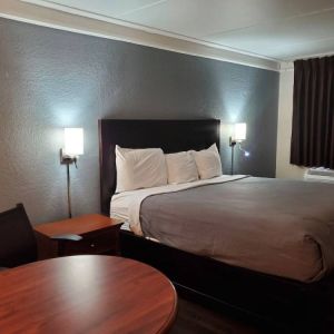 Day use room at Relax Inn.