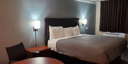Day use room at Relax Inn.